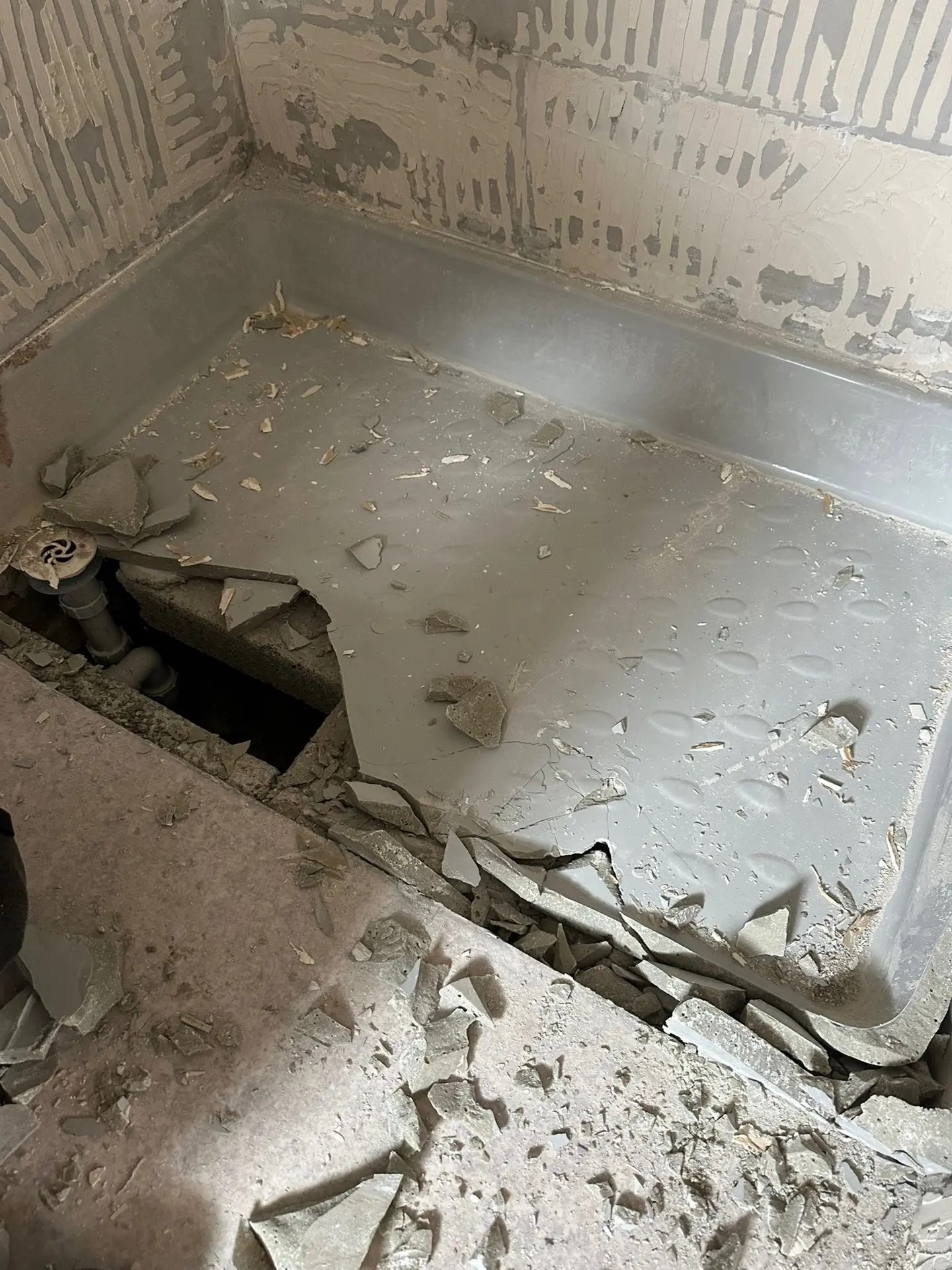 Before bathroom renovation view 3.1